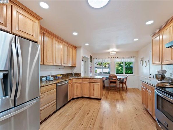 1834 Brooktree Way, Pleasanton CA 94566