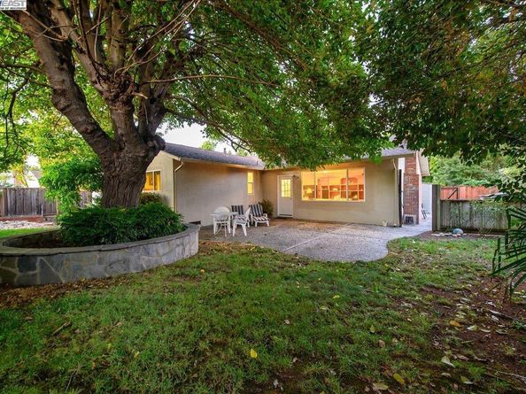 1834 Brooktree Way, Pleasanton CA 94566