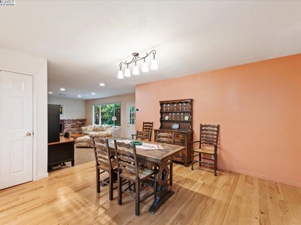 1834 Brooktree Way, Pleasanton CA 94566