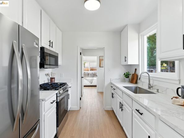 6124 Santa Cruz AVE, Richmond CA 94804