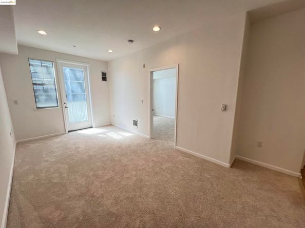 989 Franklin St 621, Oakland CA 94607
