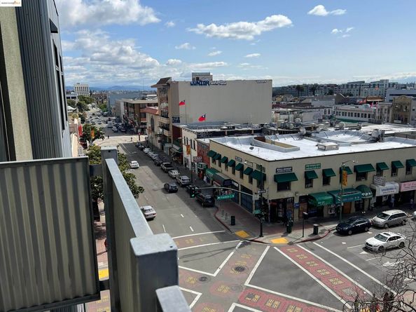 989 Franklin St 621, Oakland CA 94607