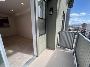 989 Franklin St 621, Oakland CA 94607