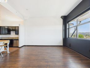 1001 46th St 503, Oakland CA 94608