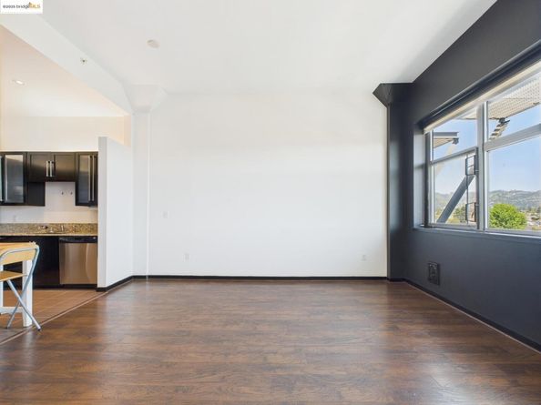 1001 46th St 503, Oakland CA 94608