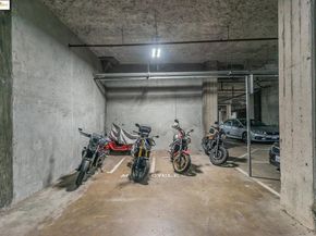 1001 46th St 503, Oakland CA 94608