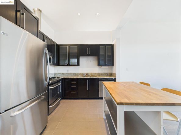 1001 46th St 503, Oakland CA 94608