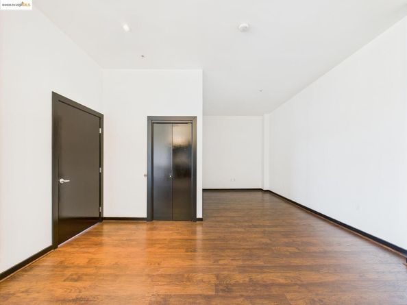 1001 46th St 503, Oakland CA 94608