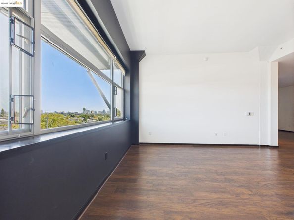 1001 46th St 503, Oakland CA 94608