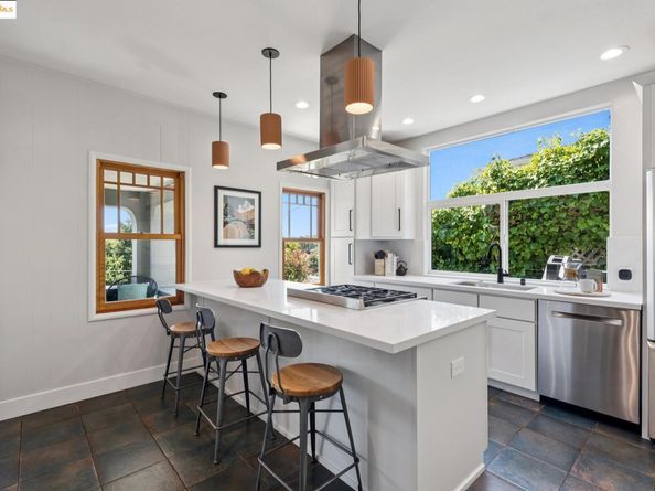 672 Santa Ray, Oakland CA 94610