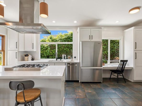 672 Santa Ray, Oakland CA 94610