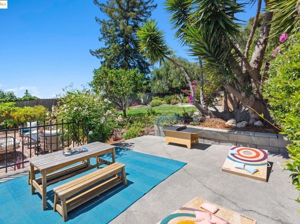 672 Santa Ray, Oakland CA 94610