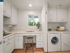 1023 White Gate Rd, Alamo CA 94507