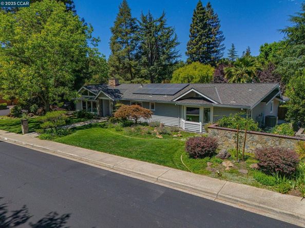 1023 White Gate Rd, Alamo CA 94507
