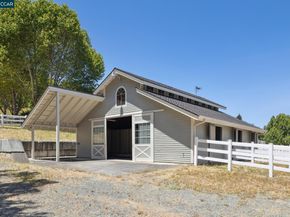 555 Highland Dr, Danville CA 94526