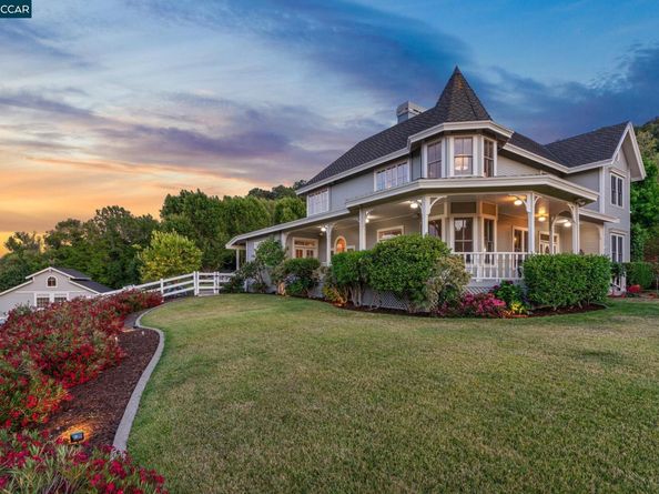 555 Highland Dr, Danville CA 94526