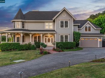 555 Highland Dr