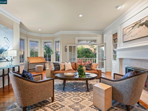 555 Highland Dr, Danville CA 94526
