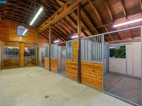 555 Highland Dr, Danville CA 94526