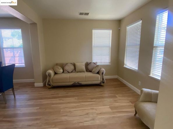5509 Vista Ct, Richmond CA 94806