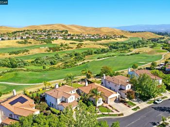 416 Ustilago Ct