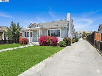 80 Pickford Ave