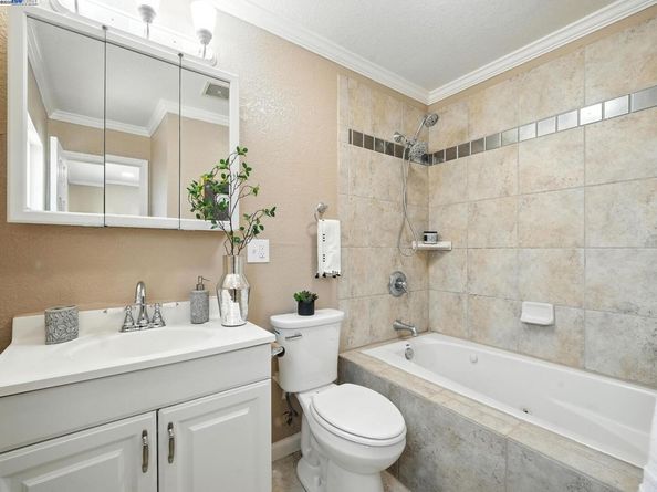 80 Pickford Ave, San Jose CA 95127