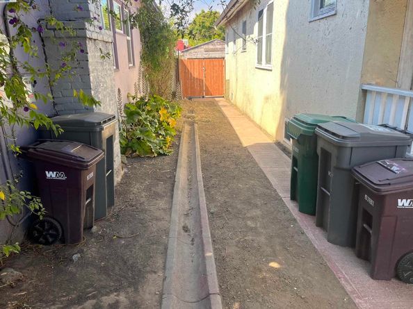 4241 Suter St, Oakland CA 94619