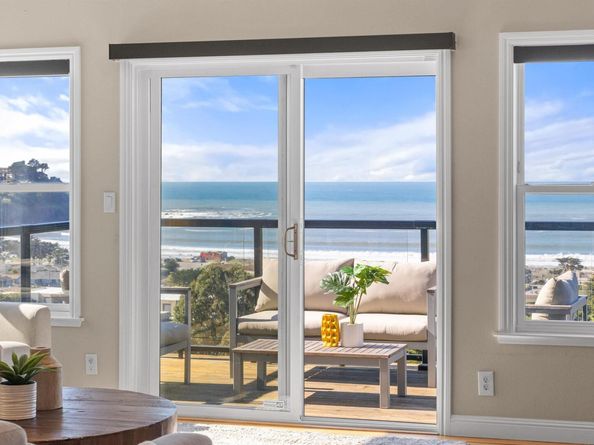 674 Corona Dr, Pacifica CA 94044