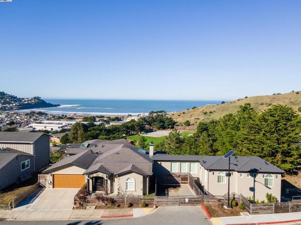 674 Corona Dr, Pacifica CA 94044