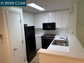240 Lombard St 632, San Francisco CA 94111