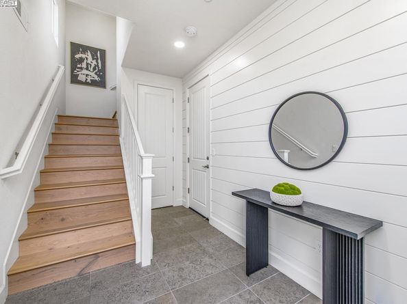 7018 Stags Leap Ln, Dublin CA 94568
