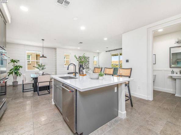 7018 Stags Leap Ln, Dublin CA 94568
