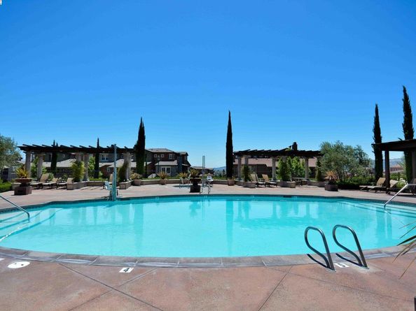 3105 Vittoria Loop, Dublin CA 94568
