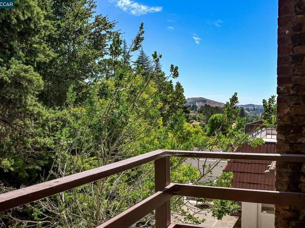 58 Ashbrook Pl, Moraga CA 94556
