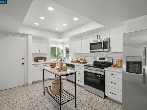 58 Ashbrook Pl, Moraga CA 94556