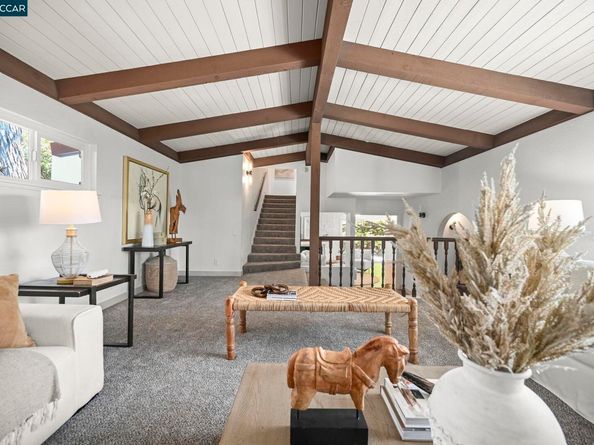 58 Ashbrook Pl, Moraga CA 94556