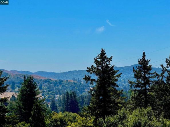 58 Ashbrook Pl, Moraga CA 94556