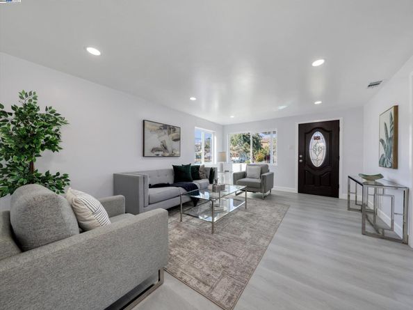 33603 3Rd St, Union City CA 94587