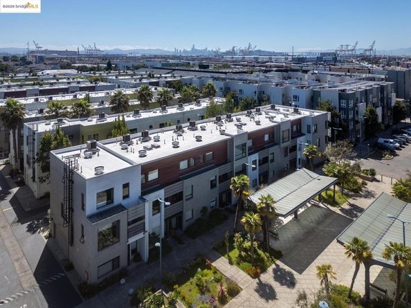 1759 14Th St, Oakland CA 94607