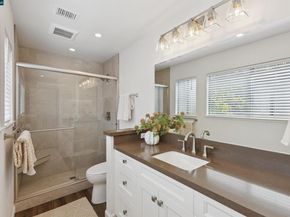 7 Songbird Ct, Lafayette CA 94549