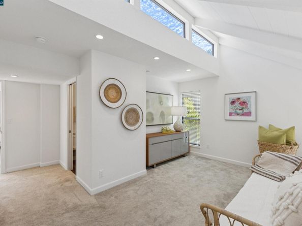 7 Songbird Ct, Lafayette CA 94549