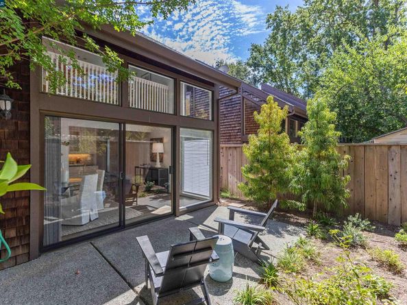 7 Songbird Ct, Lafayette CA 94549