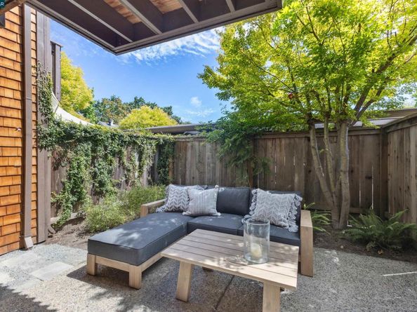 7 Songbird Ct, Lafayette CA 94549