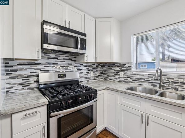 2110 Hellings Avenue, Richmond CA 94801