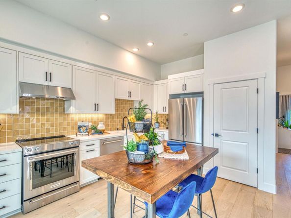 28973 Parkwood Lane 94, Hayward CA 94544