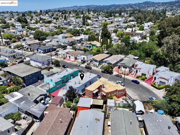 2775 E 21St St, Oakland CA 94601