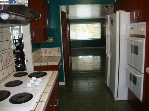 26132 Jane Ave, Hayward CA 94544