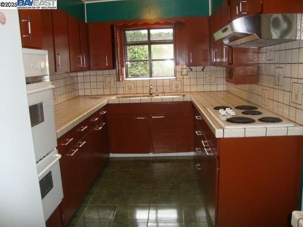 26132 Jane Ave, Hayward CA 94544