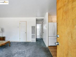 3300 Brookdale Ave, Oakland CA 94602